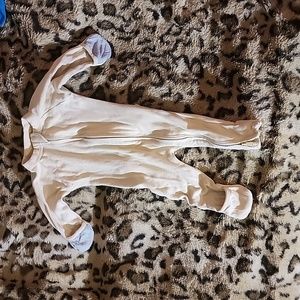 Goumi Convertable Footie Pajamas (Bundle and Save)